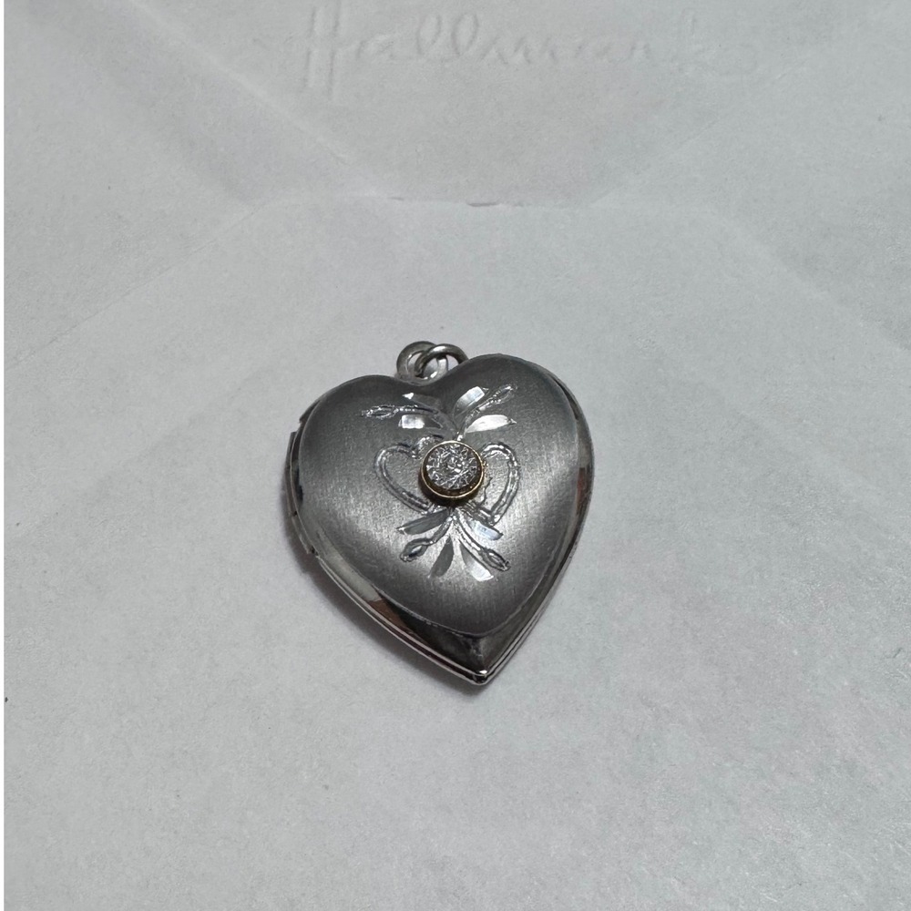Vintage Silver Tone Heart Locket Pendant Small Polished Photo Keepsake Charm